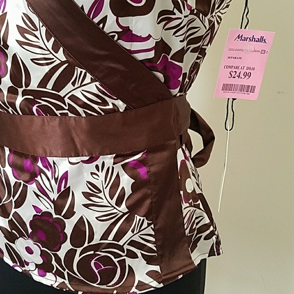 Floral Wrap Around Blouse by Vertigo  (XS) - Picture 3 of 8